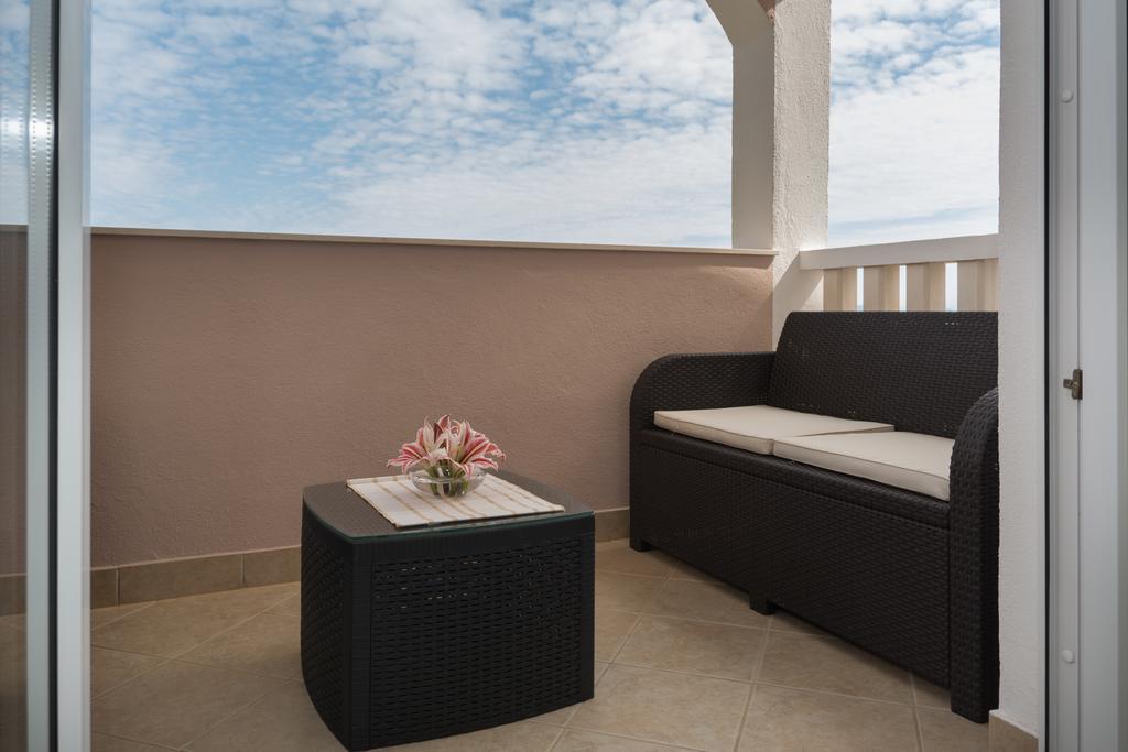 Apartments Blue Lagoon تروغير المظهر الخارجي الصورة
